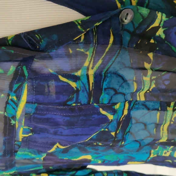 Silk blouse - Picture 2 of 3